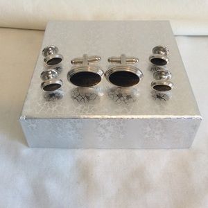 Outstanding Quality-Black Onyx Cufflinks w/ 2Studs